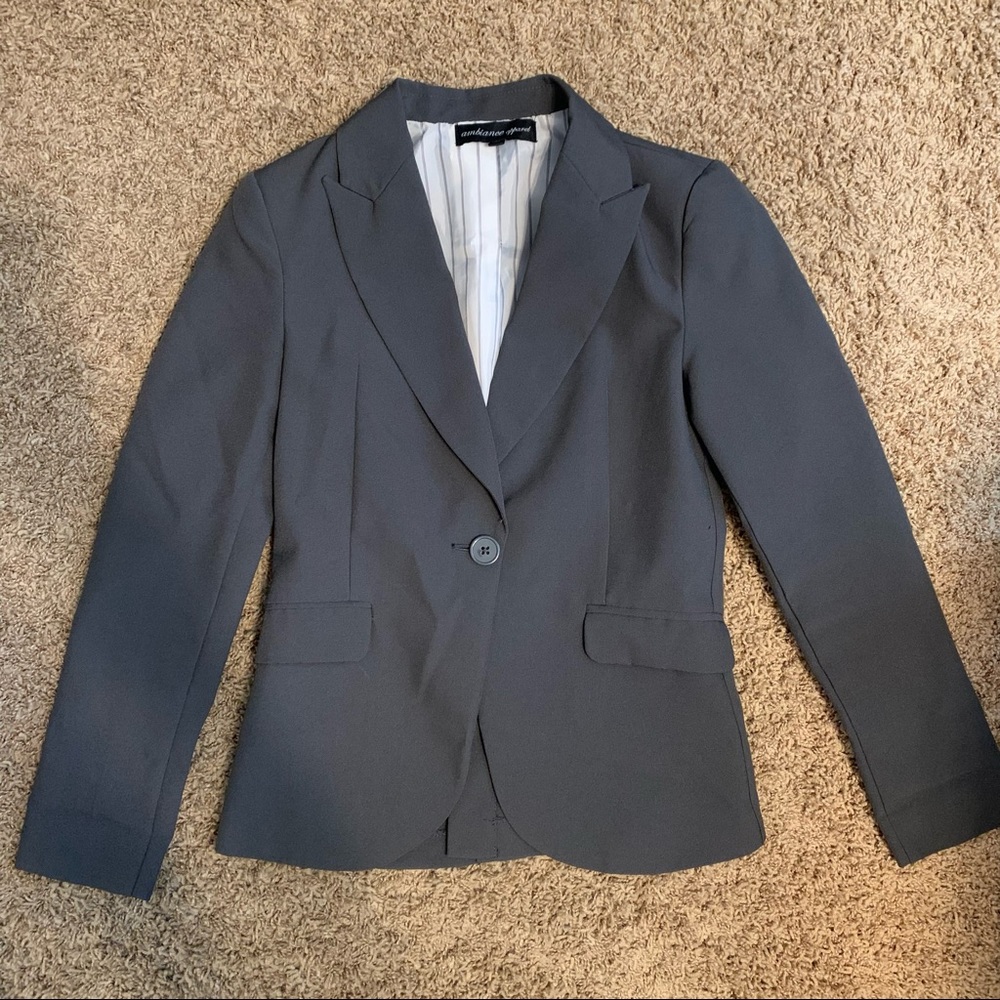 SOLD | Gray Blazer